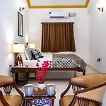 Sunbliss Villa, Private Pool-Caretaker, Wifi
