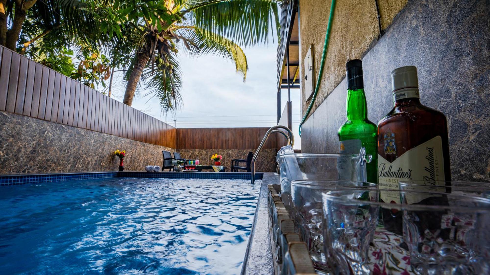 Sunbliss Villa, Private Pool-Caretaker, Wifi Villa Nagoa